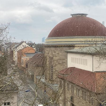 Ueber Den Daechern Von Offenbach Exterior foto